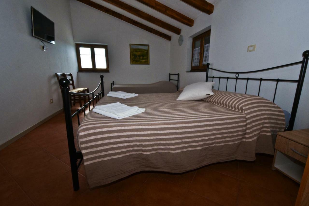 Rooms Agroturizam Romano Буйе Экстерьер фото